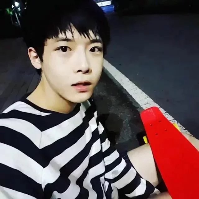 弘乐悦媛