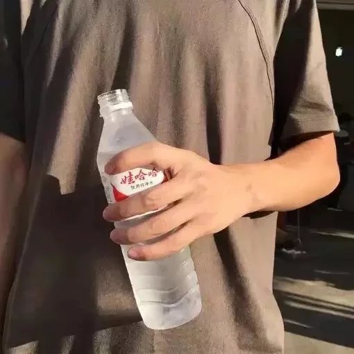 殷中贝振